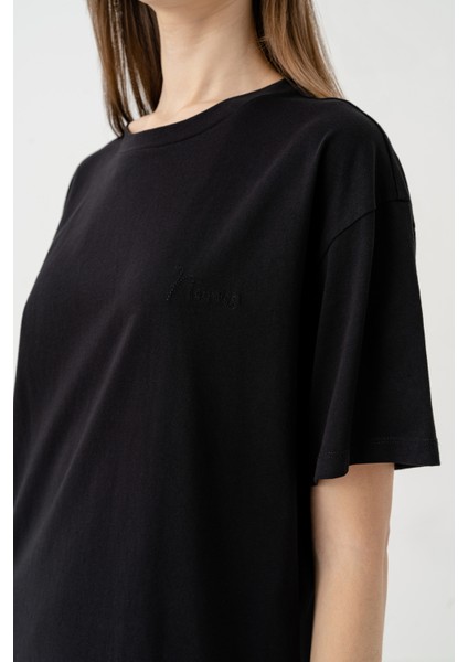 Nakış Detaylı %100 Pamuk Oversize Tshirt 1095 fiyatları