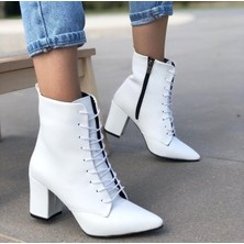 Miss Park Moda Afilli Kadın Beyaz Kalın Topuklu Yarım Postal Bot Sivri Burun Fermuarlı Bağcıklı Şık Bootie