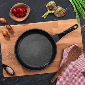 Kuvarz Döküm Tava 24 cm - KUV 7821