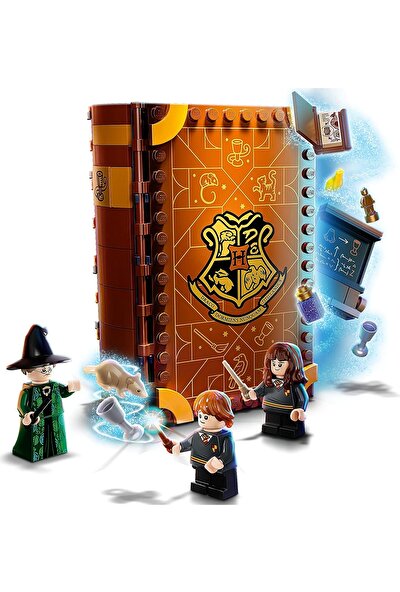 LEGO® Harry Potter™ Hogwarts™ Anısı: Biçim Değiştirme Dersi 76382 -Profesör McGonagall™’ın Odası Koleksiyonluk Oyuncak Yapım Seti (240 Parça)
