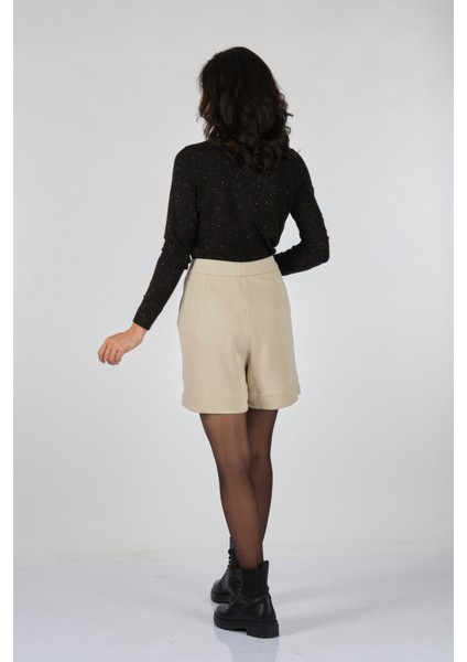 Minimalist Desenli Kadın Midi Şort - Rahat ve Şık fiyatları