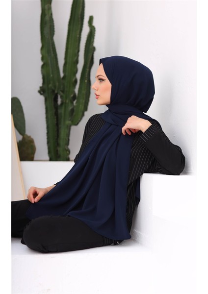 Medine Ipeği Lavcivert