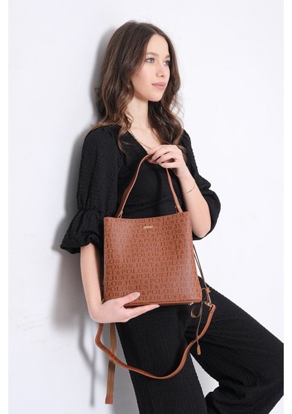 Kadın Gofraj Kabartma Baskılı 3 Bölmeli Postacı ve Omuz Çantası modelleri