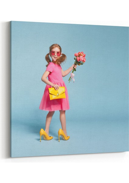 16756K Model / Manken Görseli Kare Kanvas Tablo