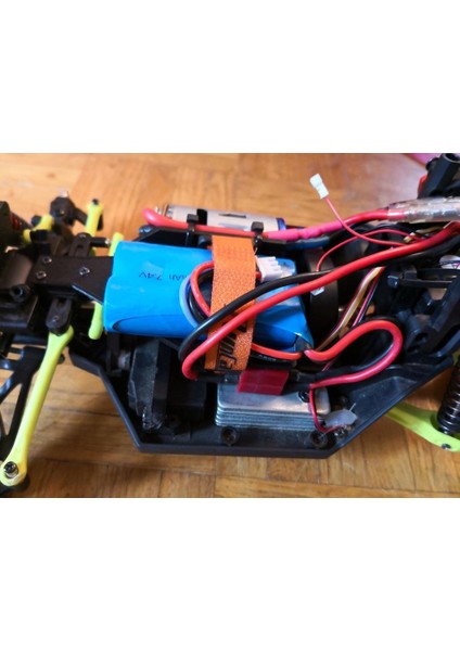 Wltoys 12428 Için Batarya Desteği Plastik Aparat fırsatları