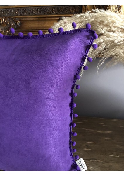 Mor Ponponlu Kare Yastık Kılıfı modelleri