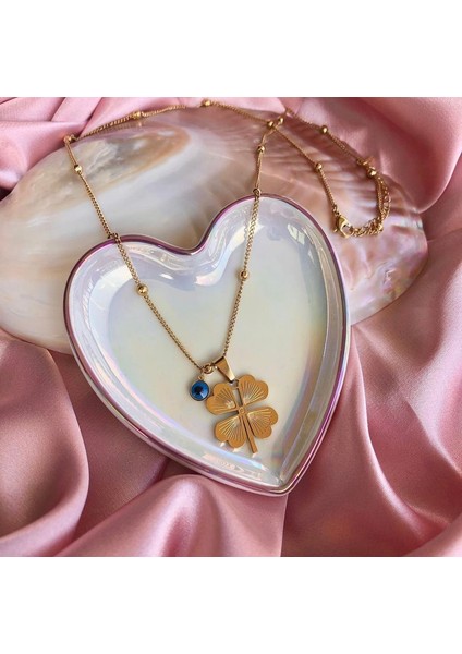 Mel's Accessories Altın Çelik Yonca Kolye