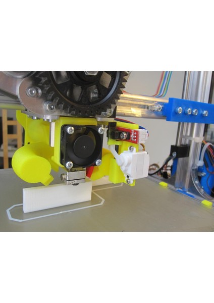 Servo ve Fotoğraflar Ile Autolevel Plastik Aparat fırsatları