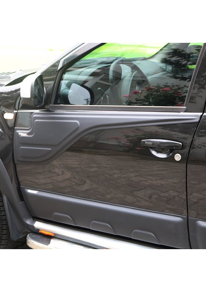 Dacia Duster Yarasa Kapı Kaplama(Abs) 2010-2017 modelleri