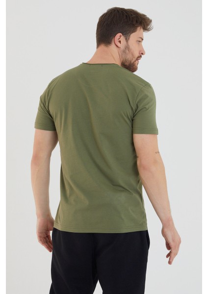 Basic Erkek Bisiklet Yaka Slim Fit Kısa Kollu T-Shirt fiyatları