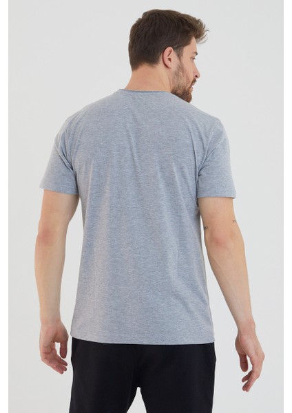 Basic Erkek Bisiklet Yaka Slim Fit Kısa Kollu T-Shirt