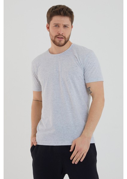 Basic Erkek Bisiklet Yaka Slim Fit Kısa Kollu T-Shirt modelleri
