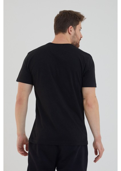 Basic Erkek Bisiklet Yaka Slim Fit Kısa Kollu T-Shirt