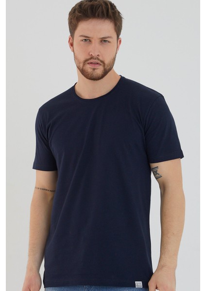 Basic Erkek Bisiklet Yaka Slim Fit Kısa Kollu T-Shirt