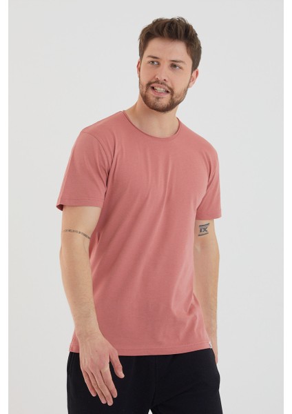 Basic Erkek Bisiklet Yaka Slim Fit Kısa Kollu T-Shirt modelleri