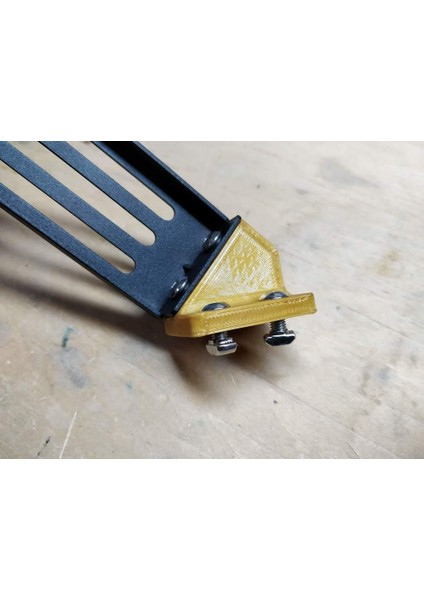 Ender 3 Makara Tutucu Yan Tutucu Plastik Aparat