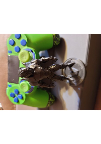 Fortnite Omega Model W / V Buck Base Plastik Aparat