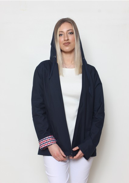 Kadın Ince Yağmurluk Rüzgarlık