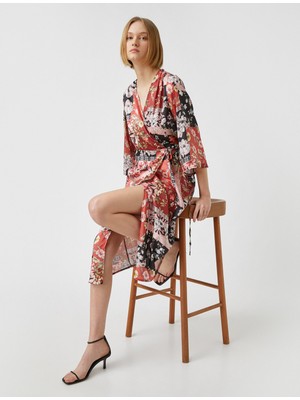 Koton Yırtmaç Detaylı Baskılı Elbise