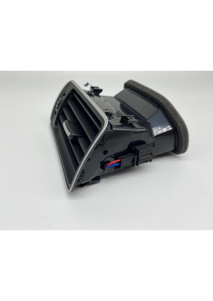 Passat B7 (2006 -- 2015) Sağ Ön Havalandırma 3AB819702A / 3AB819702 fırsatları