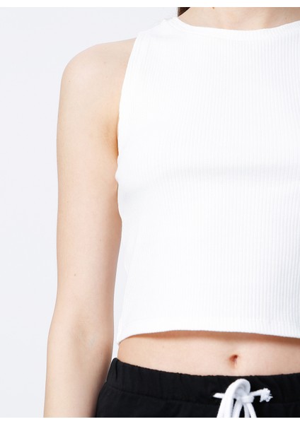 Bisiklet Yaka Fitilli Beyaz Kadın Atlet K-BERN fiyatları