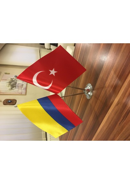 Kolombiya Masa Bayrağı Krom Direkli Ikili Bayrak