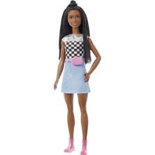 Barbie Barbie: Büyük Şehir, Büyük Hayaller Serisi Barbie Brooklyn Bebek (29 Cm, Esmer, Örgülü Saçlı), Işıltılı Bluz ve Etekten Oluşan Giysileri ve Aksesuarlar, 3-7 Yaş Arası Çocuklar GXT04