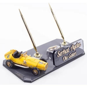 Ofistike Otomobil Biblolu Kristal Masa İsimlik