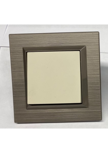 Ovivo Quantum Bakır Krem Mekanizma+Çerçeve Anahtar fiyatları