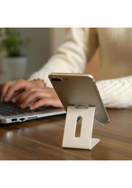 Cep Telefonu ve Tablet Pc Sarj Standı Insan Şekilli