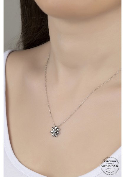 Union Swarovski Zirconia Kadın Papatya Gümüş Kolye