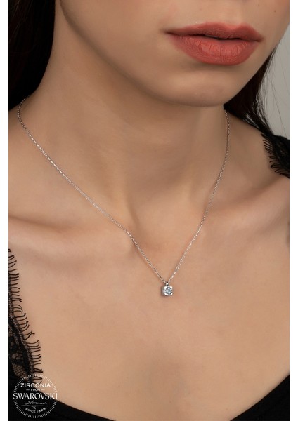 Union Swarovski Zirconia Kadın Pırlanta Montür Gümüş Kolye