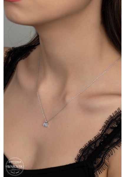Union Swarovski Zirconia Kadın Pırlanta Montür Gümüş Kolye