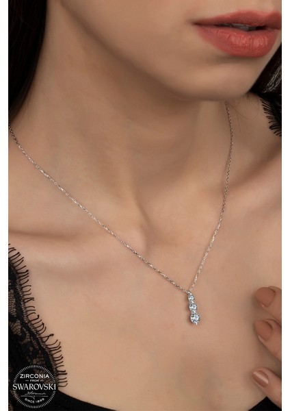 Union Swarovski Zirconia Kadın Üç Taş Süzme Gümüş Kolye
