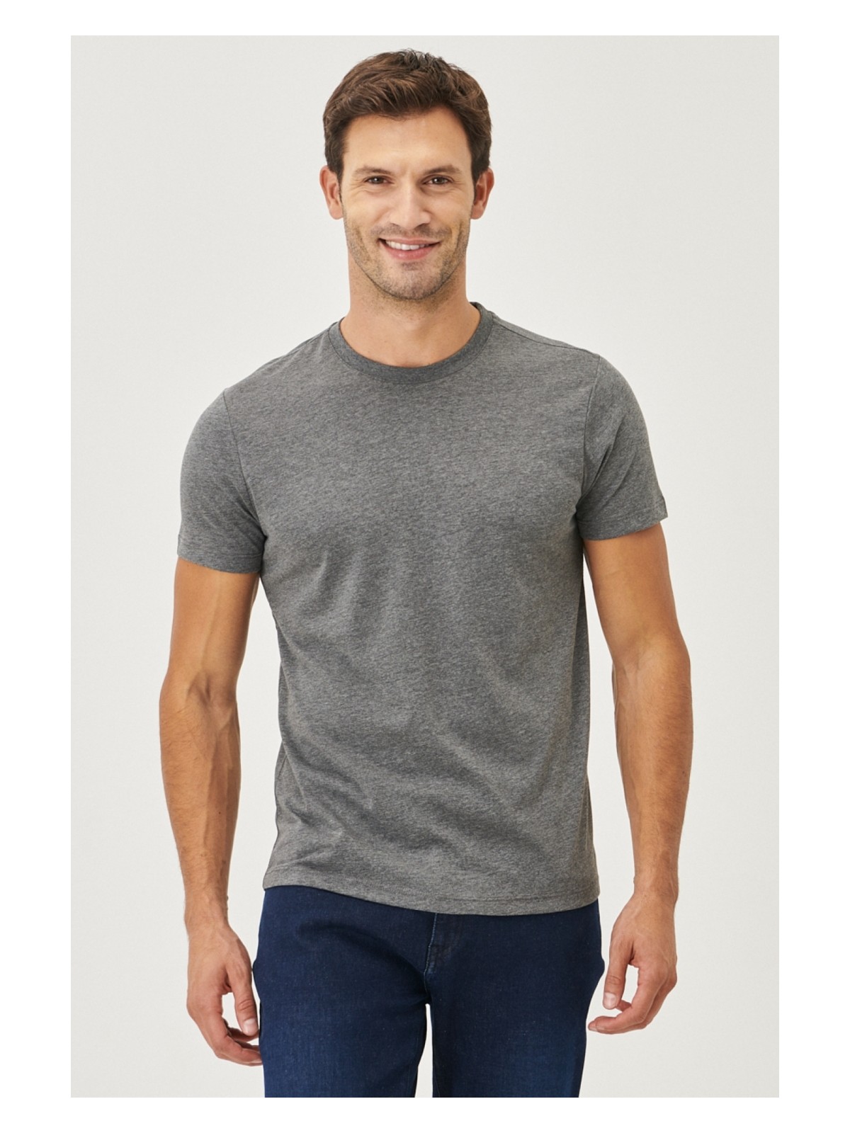 Altınyıldız Classics Erkek Antrasit Pamuklu Slim Fit Dar Kesim Bisiklet Yaka Tişört