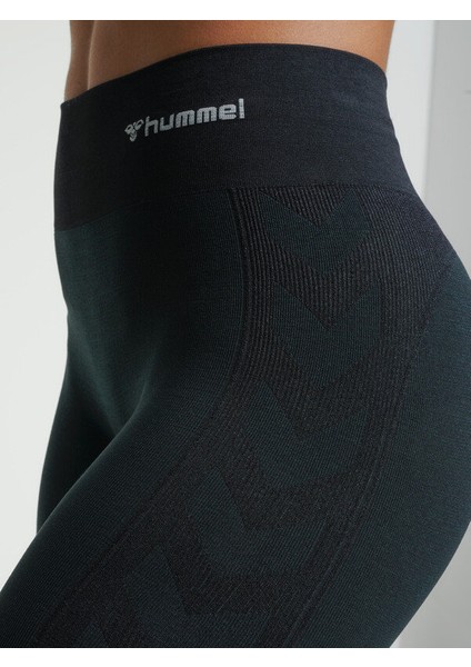 Clea Seamless Tayt