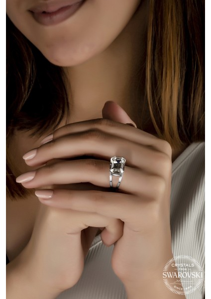 Union Swarovski Crystal Kadın Beyaz Düz Baget Gümüş Yüzük