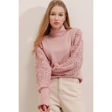 AQE FASHION Kadın Pudra Yarım Balıkçı Kolu Dantel Detaylı Kazak