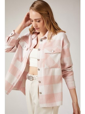 AQE FASHION Kadın Cepli Düğme Kapamalı Pudra Gömlek