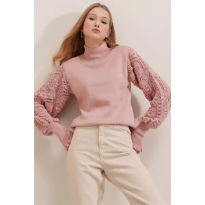 AQE FASHION Kadın Pudra Yarım Balıkçı Kolu Dantel Detaylı Kazak