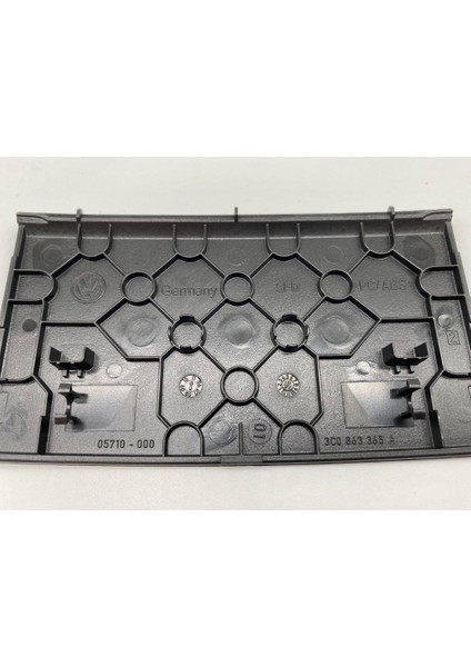 Passat B7 (2011 -- 2015) Arka Havalandırma Çerçevesi Alt Kapak indirimleri