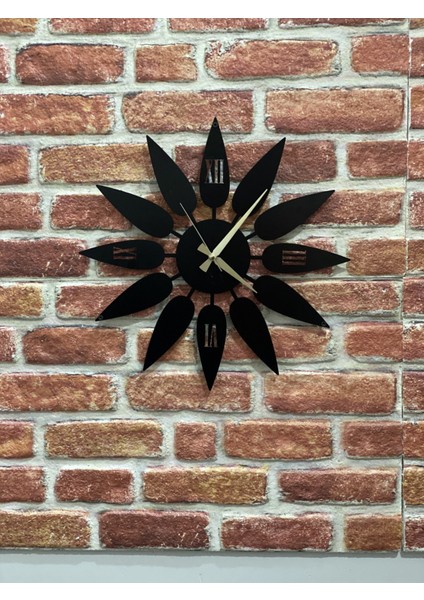 Çiçek Temalı Metal Duvar Saati