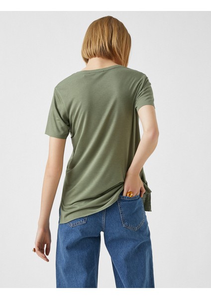 Bisiklet Yaka Kısa Kollu Baskılı Tişört fırsatları