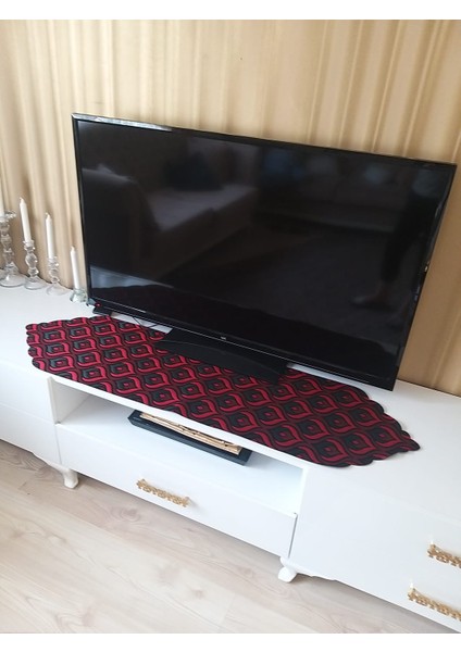 Mihrimah Jakar Kumaş Lazer Kesim Kırmızı/Siyah Runner 140 cm - 103