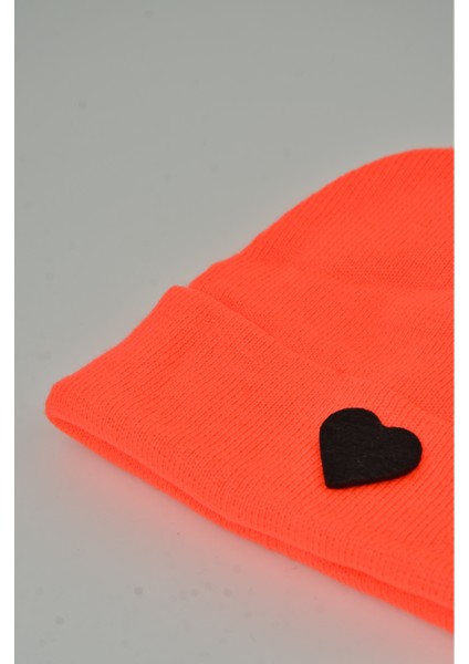 Sevgililer Günü Özel Koleksiyonu Siyah Kalp Figürlü Neon Turuncu Renk Unisex Erkek/Kadın Bere fiyatları
