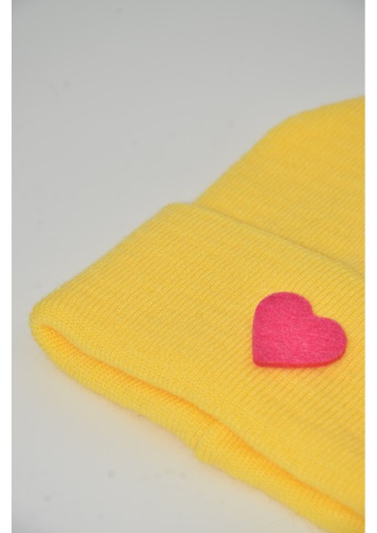 Sevgililer Günü Özel Koleksiyonu Pembe Kalp Figürlü Sarı Renk Unisex Erkek/Kadın Bere fiyatları