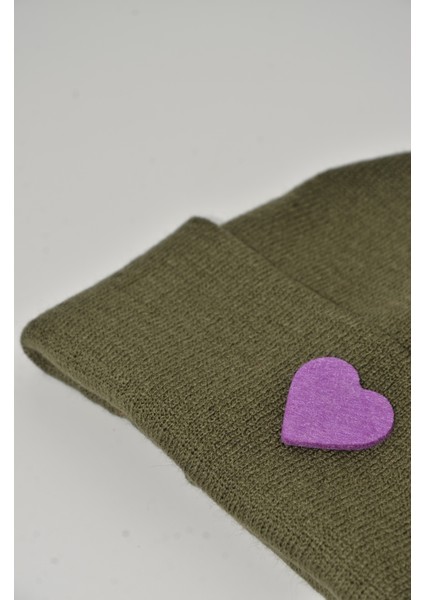 Sevgililer Günü Özel Koleksiyonu Mor Kalp Figürlü Koyu Yeşil Renk Unisex Erkek/Kadın Bere fiyatları