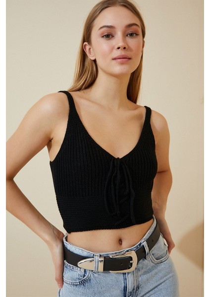 Kadın Siyah Önü Bağcıklı Bluz fiyatları