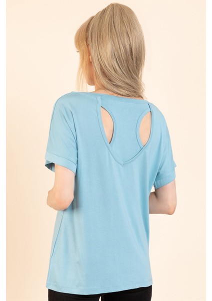 Kadın Bebe Mavisi Sırt Detaylı Kayık Yaka Kısa Kollu Bluz