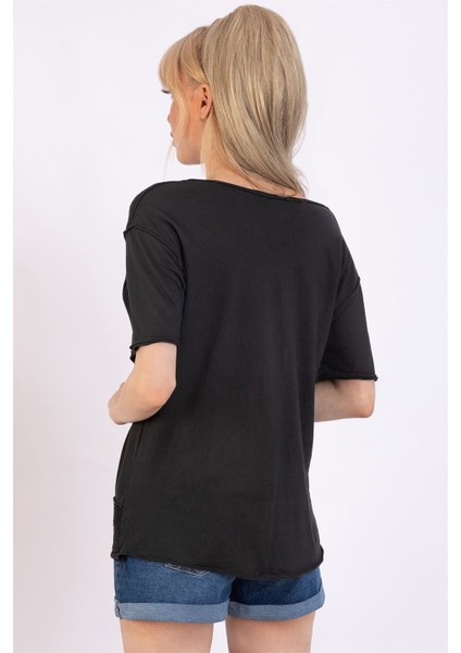 Kadın Siyah Yıldız Baskılı Geniş Yaka File Detaylı Bluz modelleri